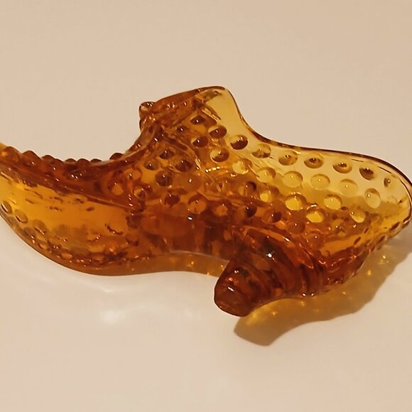 Vintage Hobnob Amber Colored Cathead Slipper EUC - Picture 2 of 4